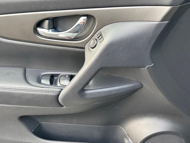 used 2015 Nissan Rogue car, priced at $11,400