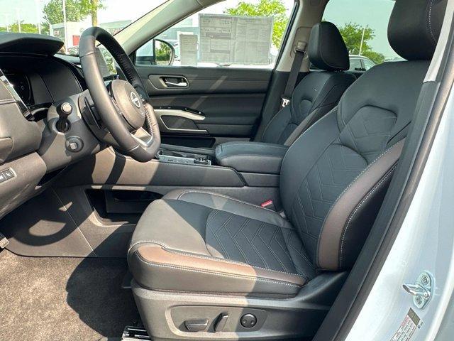 new 2025 Nissan Pathfinder car, priced at $49,565