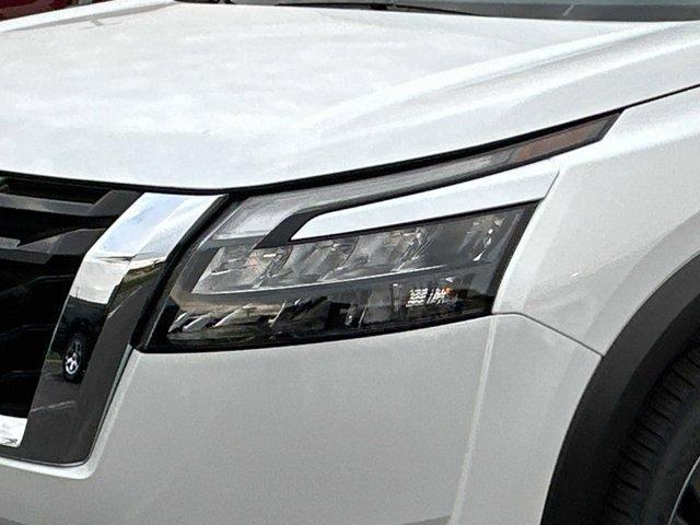 new 2025 Nissan Pathfinder car, priced at $35,238