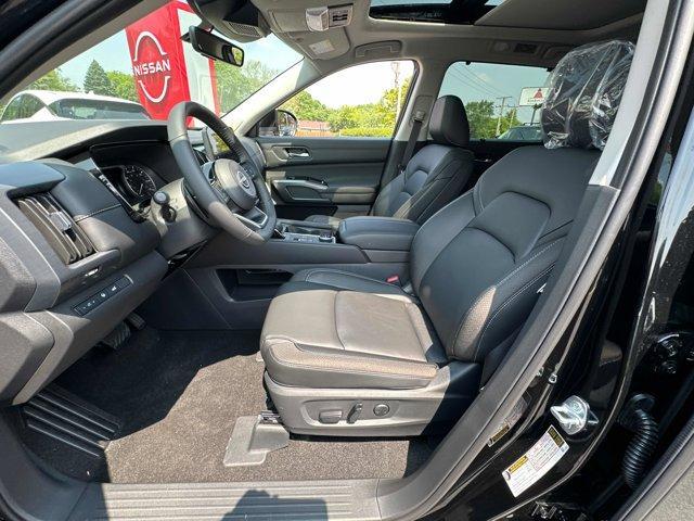 new 2025 Nissan Pathfinder car, priced at $44,819