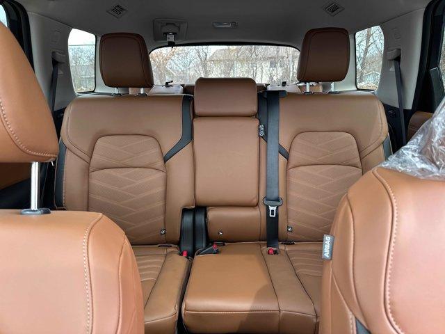 new 2025 Nissan Pathfinder car, priced at $50,728