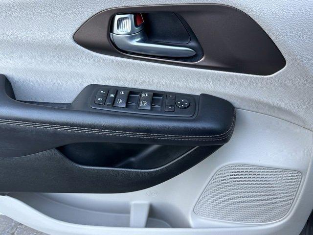 used 2017 Chrysler Pacifica car, priced at $12,800