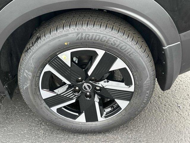new 2025 Nissan Kicks car, priced at $26,020