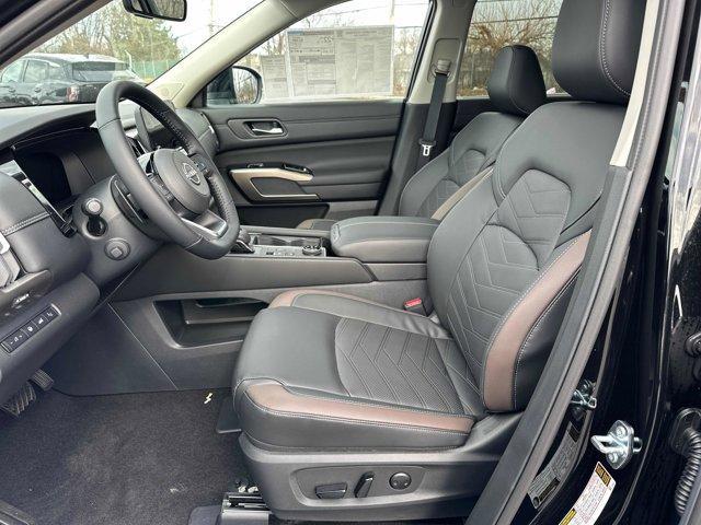 new 2025 Nissan Pathfinder car, priced at $50,839