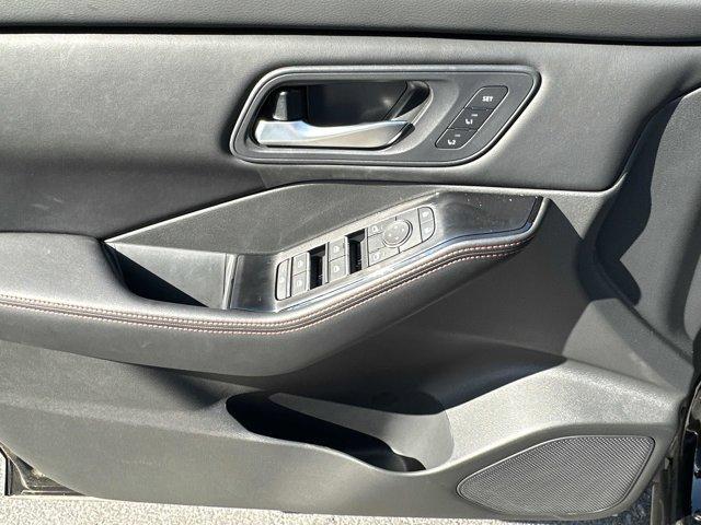new 2025 Nissan Rogue car, priced at $35,295