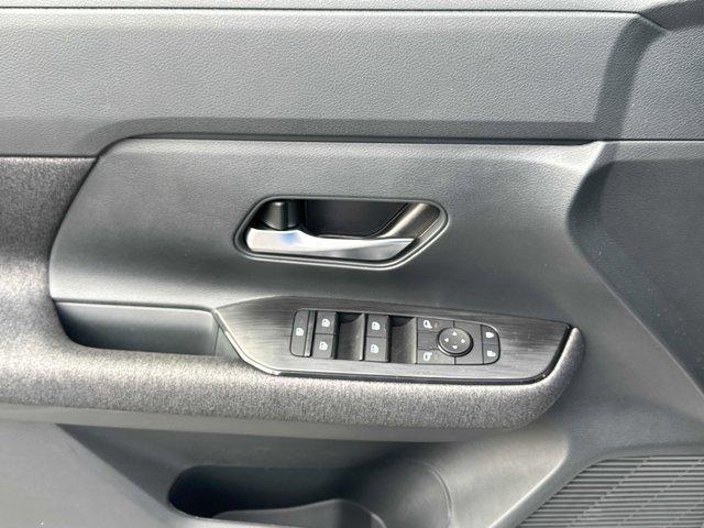 new 2025 Nissan Kicks car, priced at $26,172