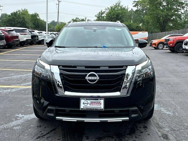 new 2025 Nissan Pathfinder car, priced at $44,853