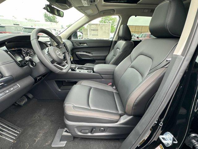 new 2025 Nissan Pathfinder car, priced at $44,853