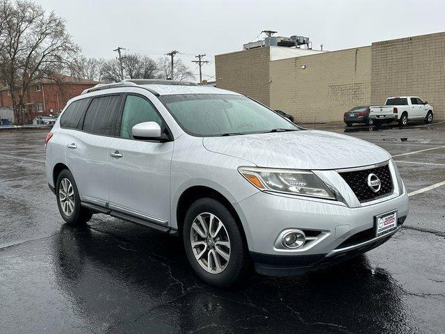 used 2013 Nissan Pathfinder car, priced at $12,899
