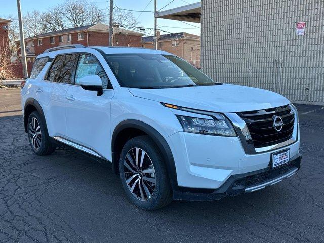 new 2025 Nissan Pathfinder car, priced at $44,215