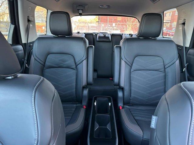 new 2025 Nissan Pathfinder car, priced at $44,215