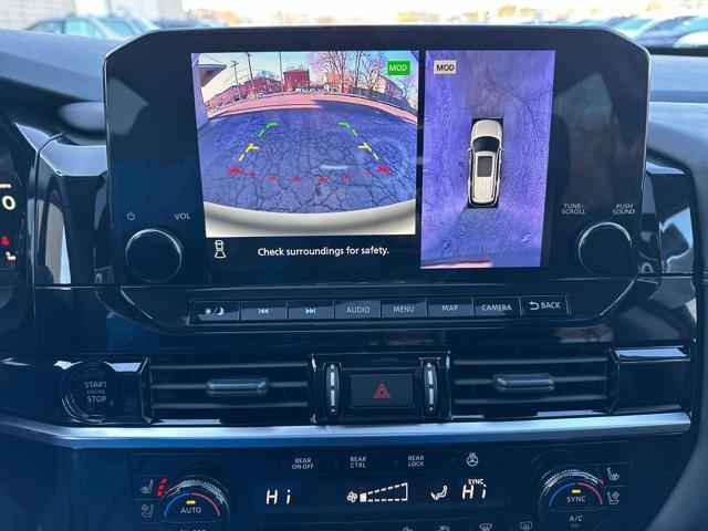 new 2025 Nissan Pathfinder car, priced at $44,215