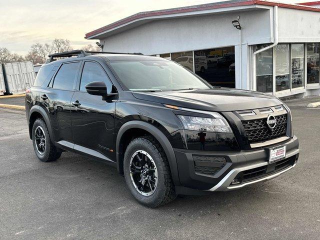 new 2024 Nissan Pathfinder car, priced at $40,882