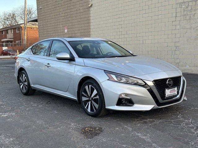 used 2022 Nissan Altima car, priced at $27,600