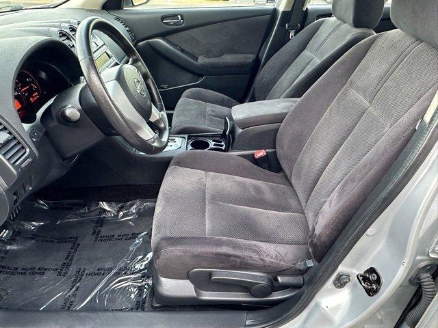 used 2009 Nissan Altima car, priced at $9,400