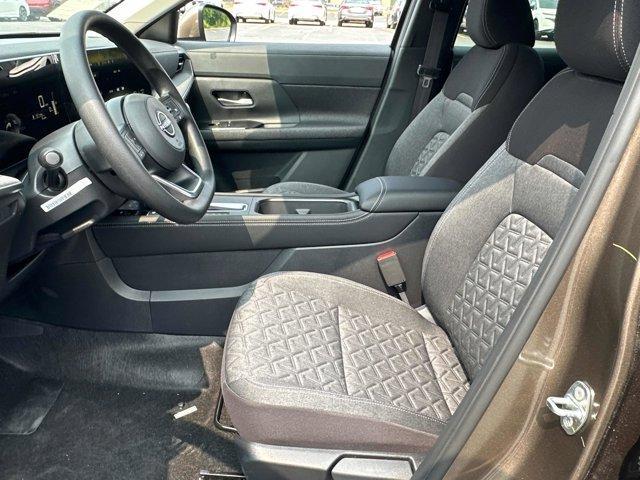new 2025 Nissan Kicks car, priced at $25,105