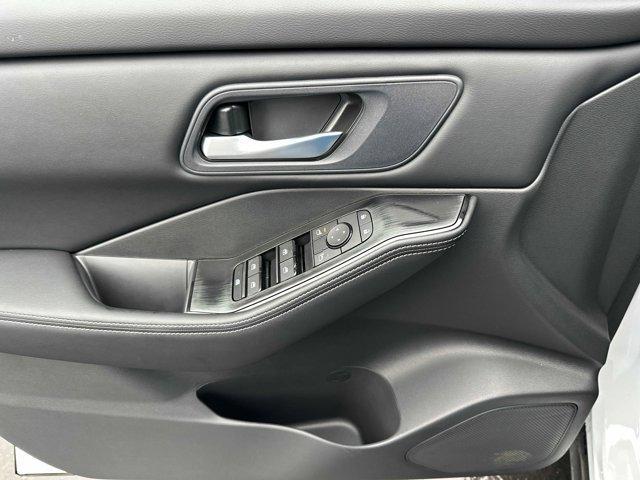 new 2025 Nissan Rogue car, priced at $32,184