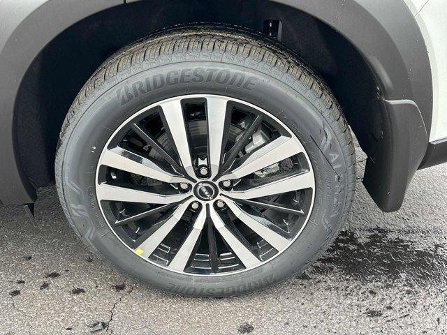new 2025 Nissan Pathfinder car, priced at $51,215