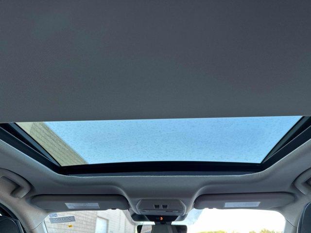 new 2025 Nissan Kicks car, priced at $27,990