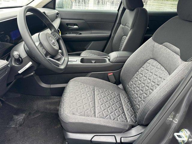new 2025 Nissan Kicks car, priced at $25,105