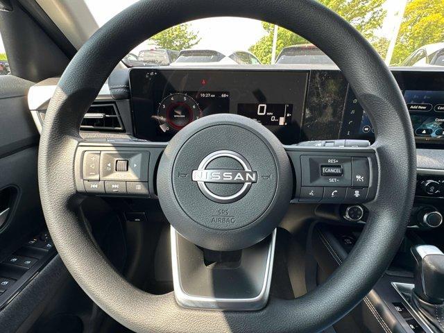 new 2025 Nissan Kicks car, priced at $24,880