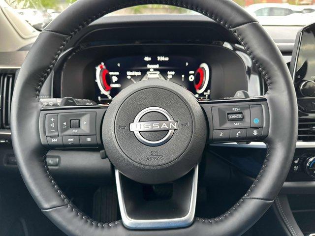 new 2025 Nissan Pathfinder car, priced at $45,442