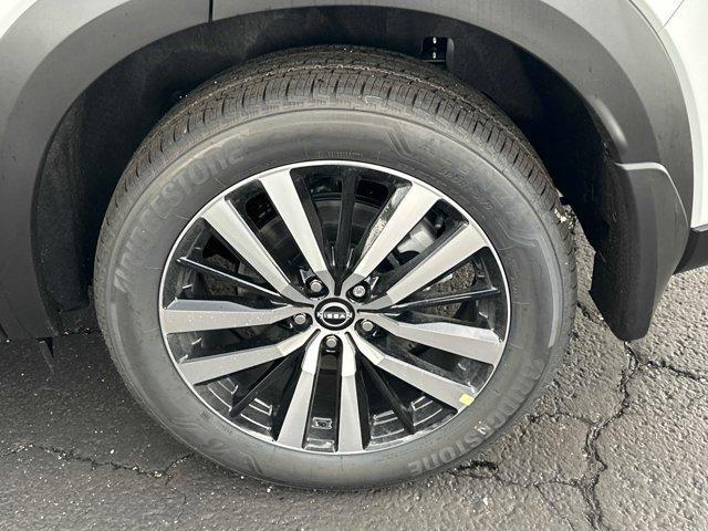 new 2025 Nissan Pathfinder car, priced at $45,442
