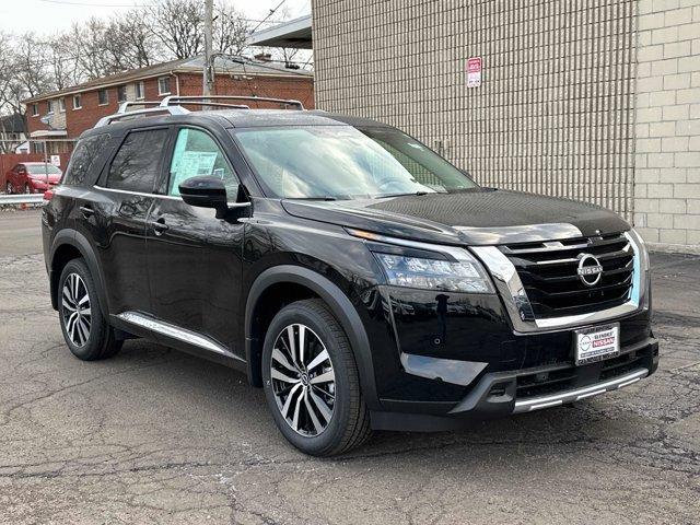 new 2025 Nissan Pathfinder car, priced at $51,202