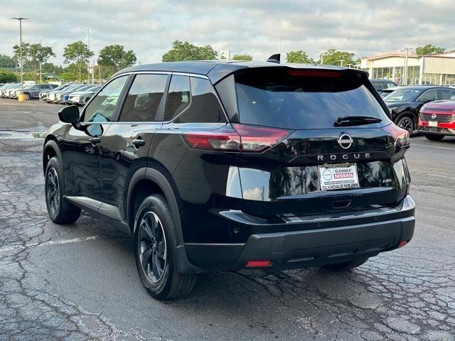 used 2025 Nissan Rogue car, priced at $31,298