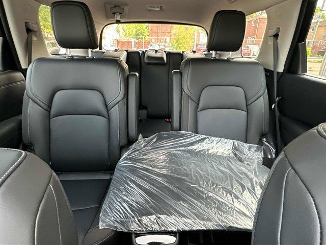 new 2025 Nissan Pathfinder car, priced at $45,221