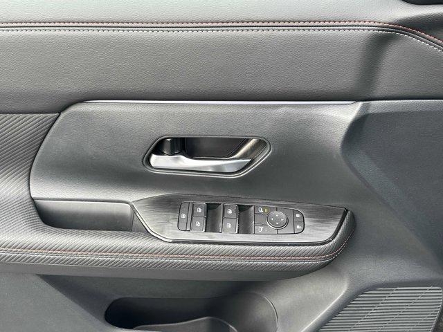 new 2025 Nissan Kicks car, priced at $29,673