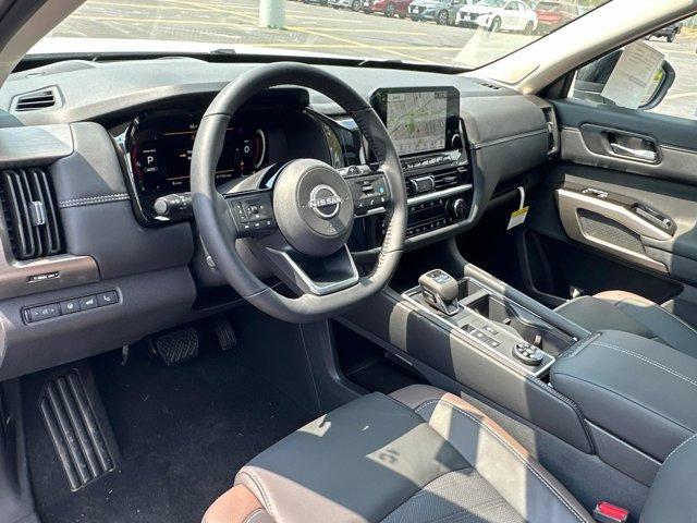new 2025 Nissan Pathfinder car, priced at $50,052