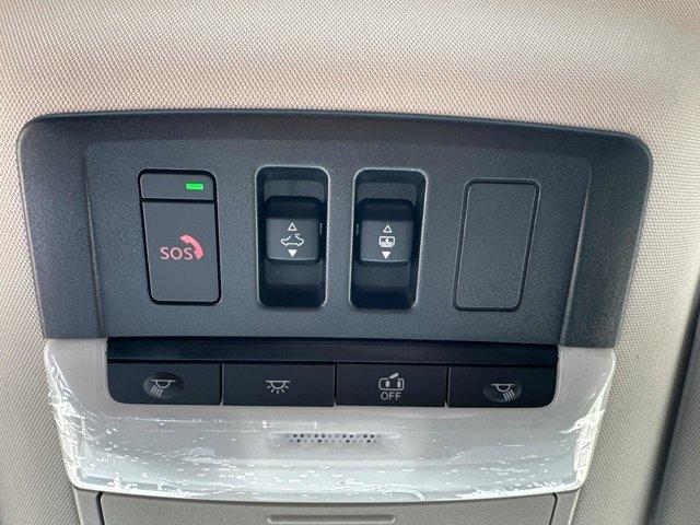 new 2025 Nissan Pathfinder car, priced at $50,052