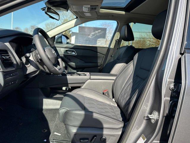 new 2025 Nissan Rogue car, priced at $45,200