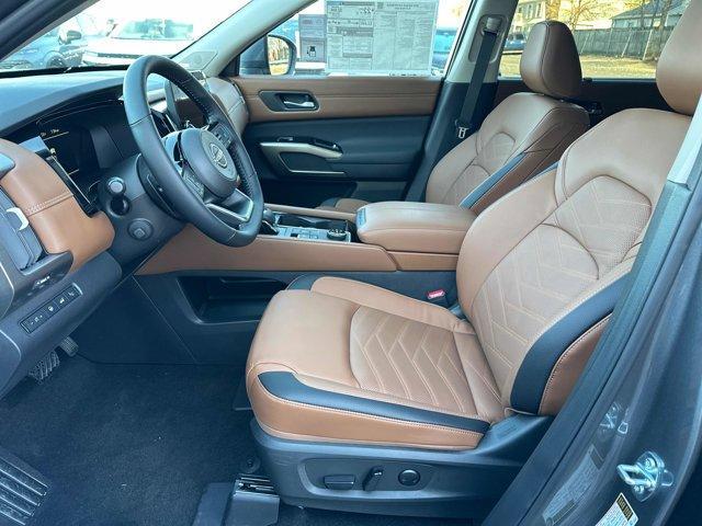 new 2025 Nissan Pathfinder car, priced at $43,839