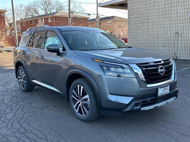 new 2025 Nissan Pathfinder car, priced at $43,839