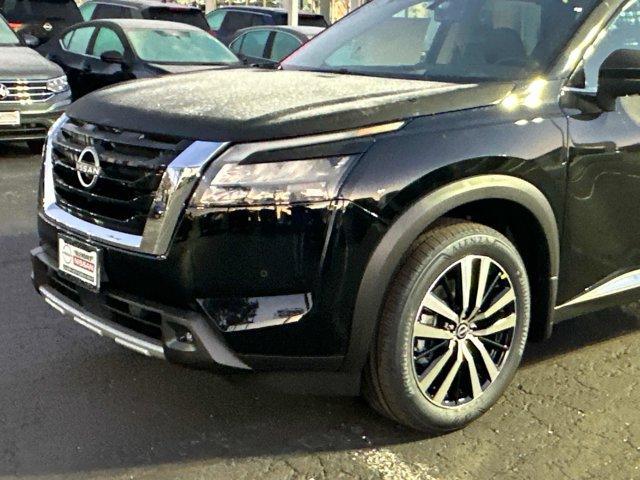new 2025 Nissan Pathfinder car, priced at $44,192