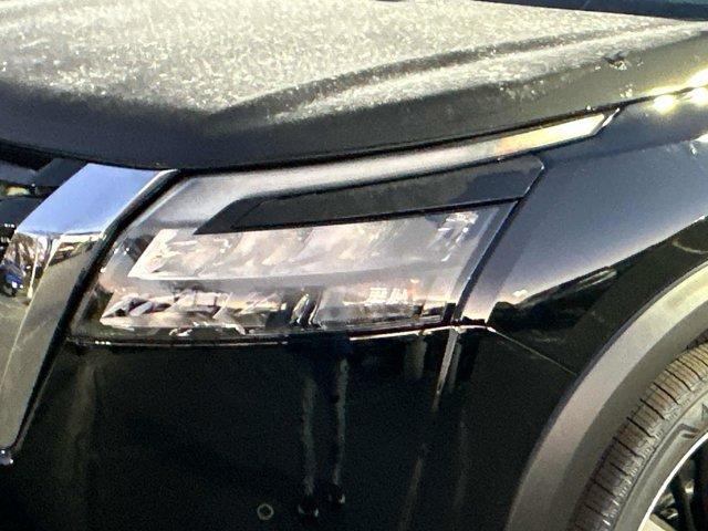 new 2025 Nissan Pathfinder car, priced at $44,192