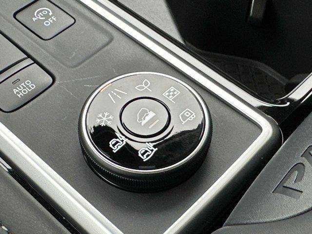 new 2025 Nissan Pathfinder car, priced at $42,717