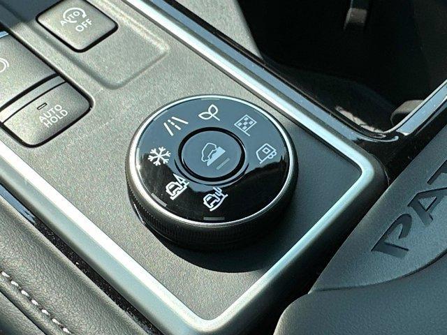 new 2025 Nissan Pathfinder car, priced at $42,212