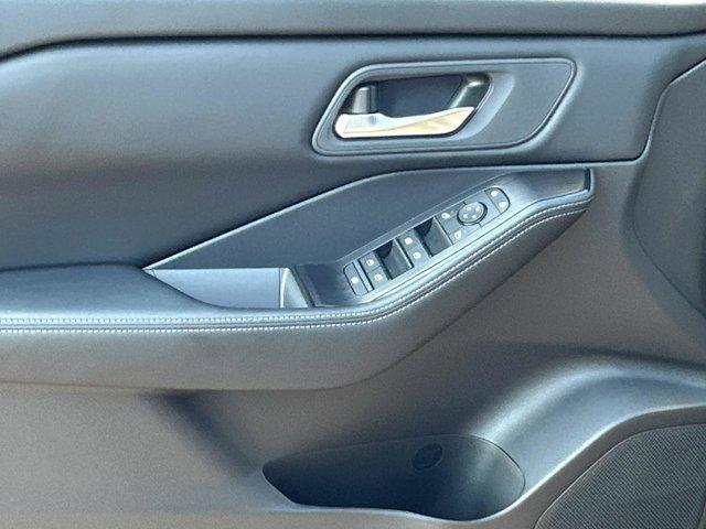 new 2025 Nissan Rogue car