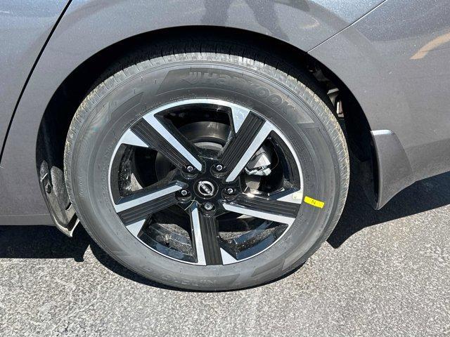 new 2025 Nissan Sentra car, priced at $18,122