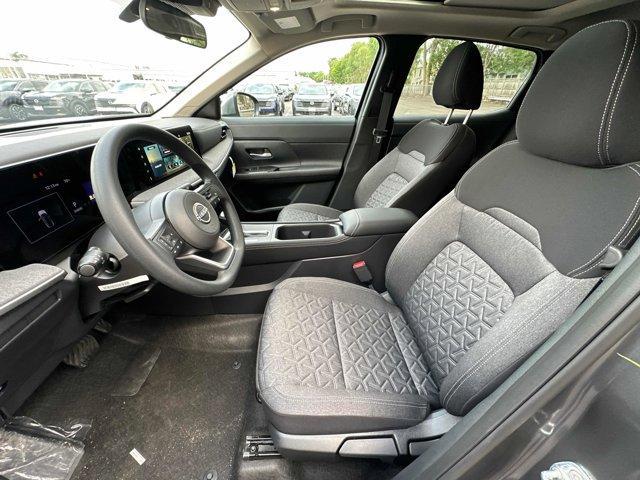 new 2025 Nissan Kicks car, priced at $25,262