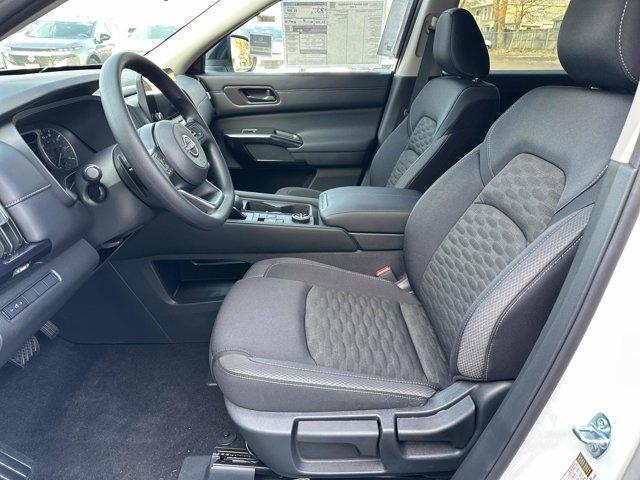new 2025 Nissan Pathfinder car, priced at $28,433