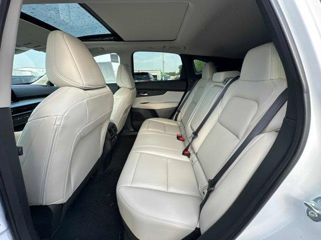 new 2025 Nissan Murano car, priced at $45,250