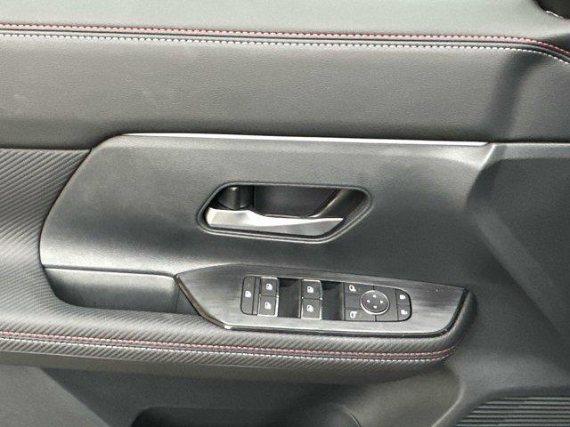 new 2025 Nissan Kicks car, priced at $27,914
