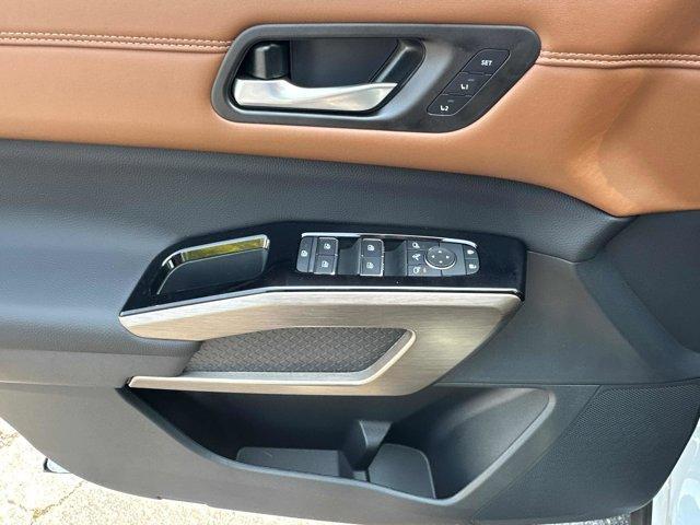 new 2025 Nissan Pathfinder car, priced at $49,565