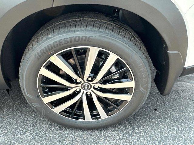 new 2025 Nissan Pathfinder car, priced at $49,565