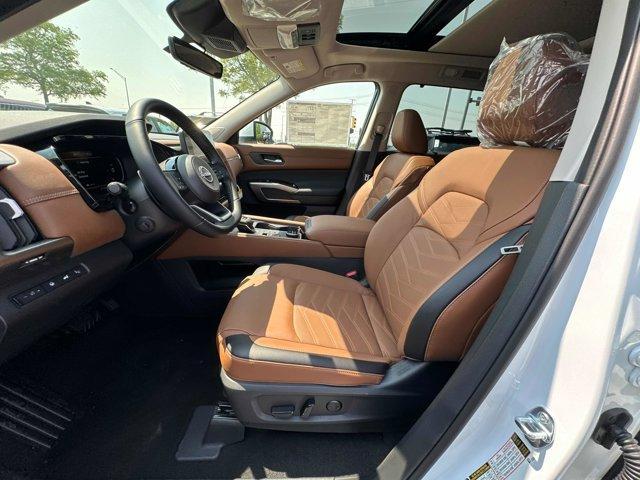 new 2025 Nissan Pathfinder car, priced at $49,565