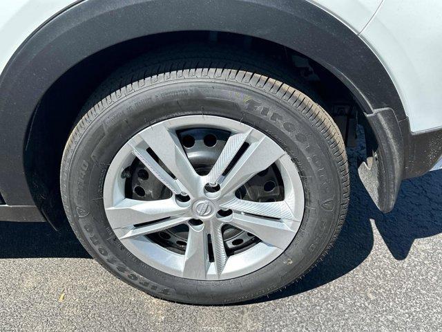 new 2025 Nissan Kicks Play car, priced at $23,850